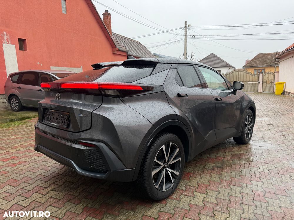 Toyota C-HR 1.8 Hybrid Team Deutschland - 24