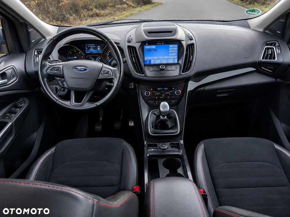 Ford Kuga 2.0 TDCi 2x4 ST-Line - 5
