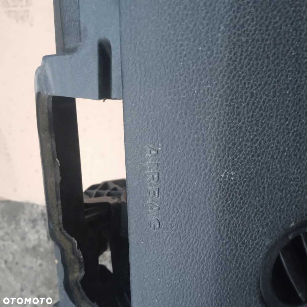 Konsola Mercedes E-klasa W212 A2126802387 - 2