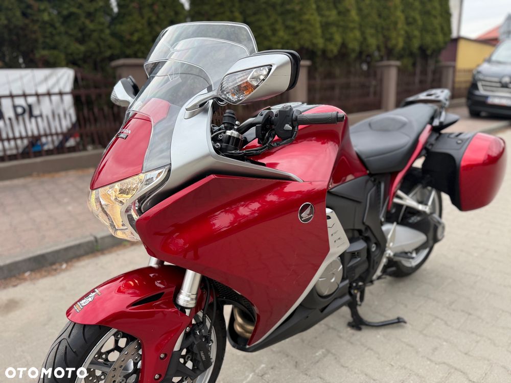 Honda VFR - 21