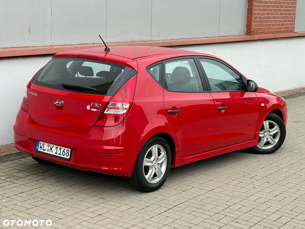 Hyundai i30 1.4 Classic EU5 - 19