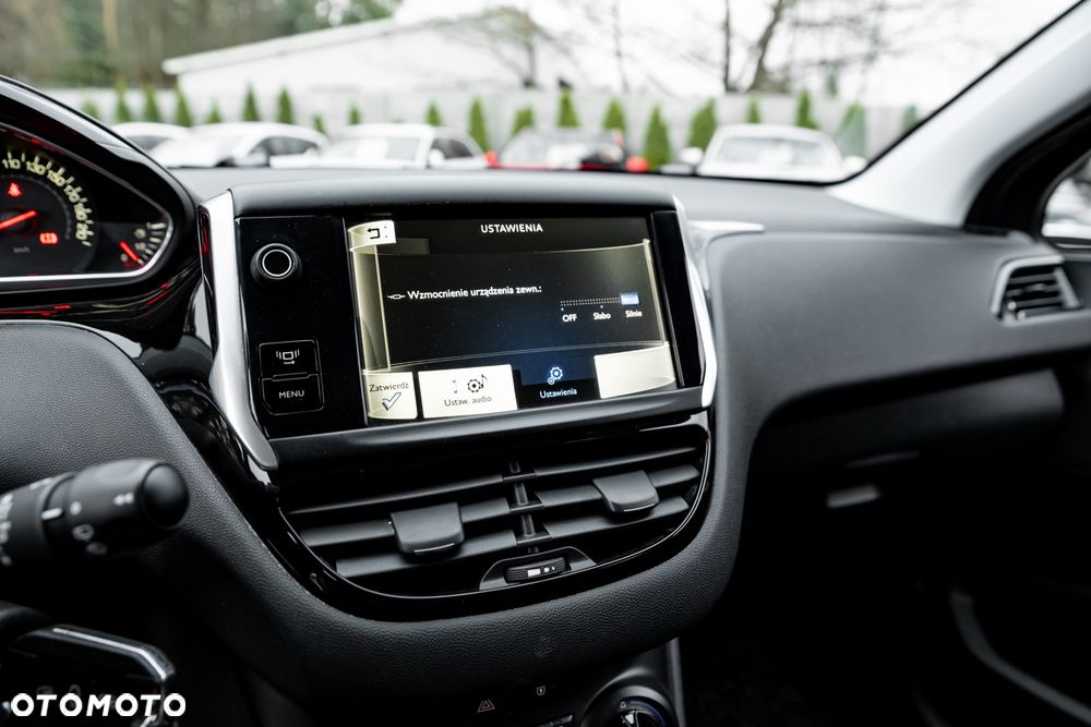 Peugeot 208 PureTech 82 Allure - 33