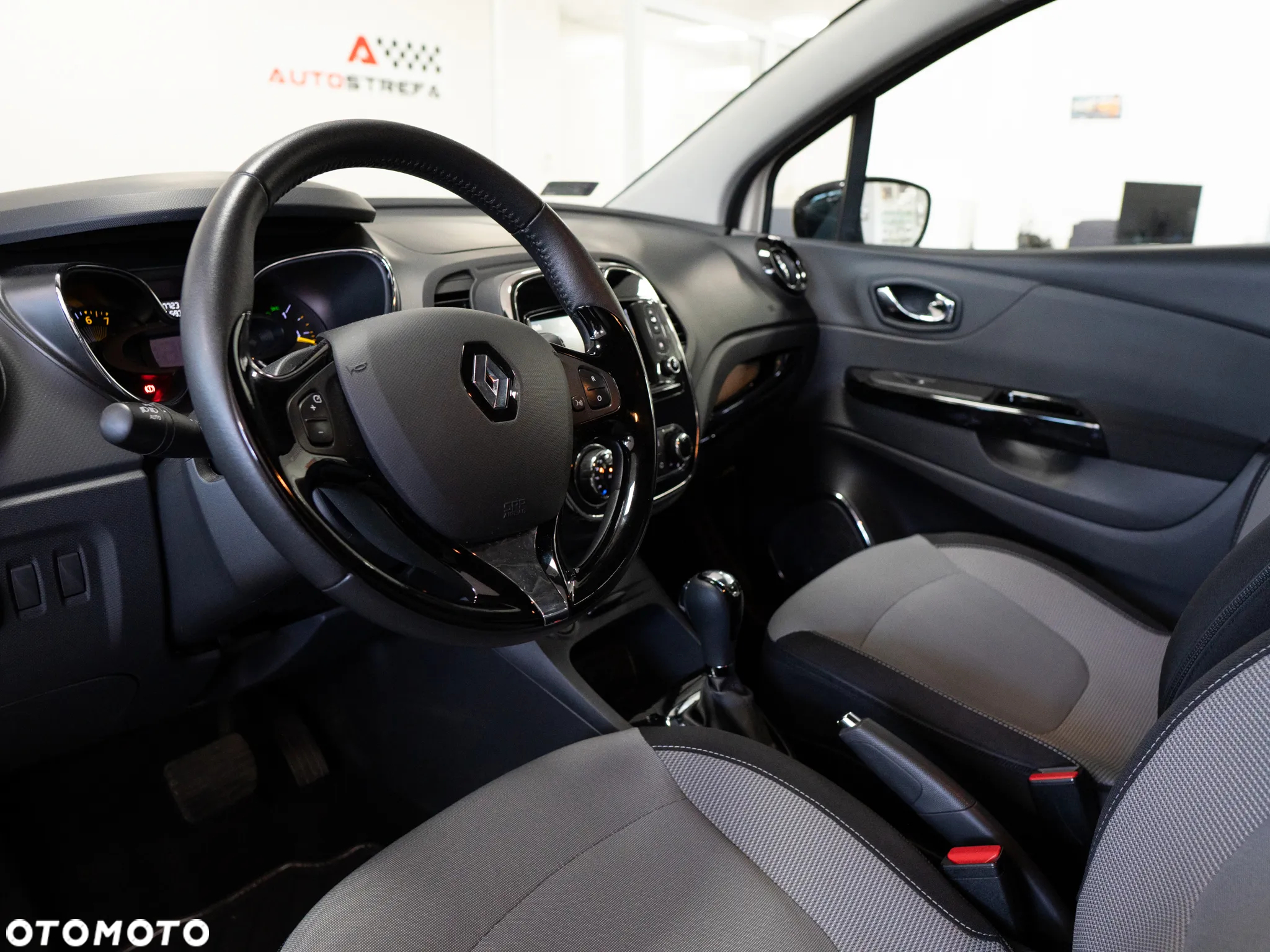 Renault Captur - 13