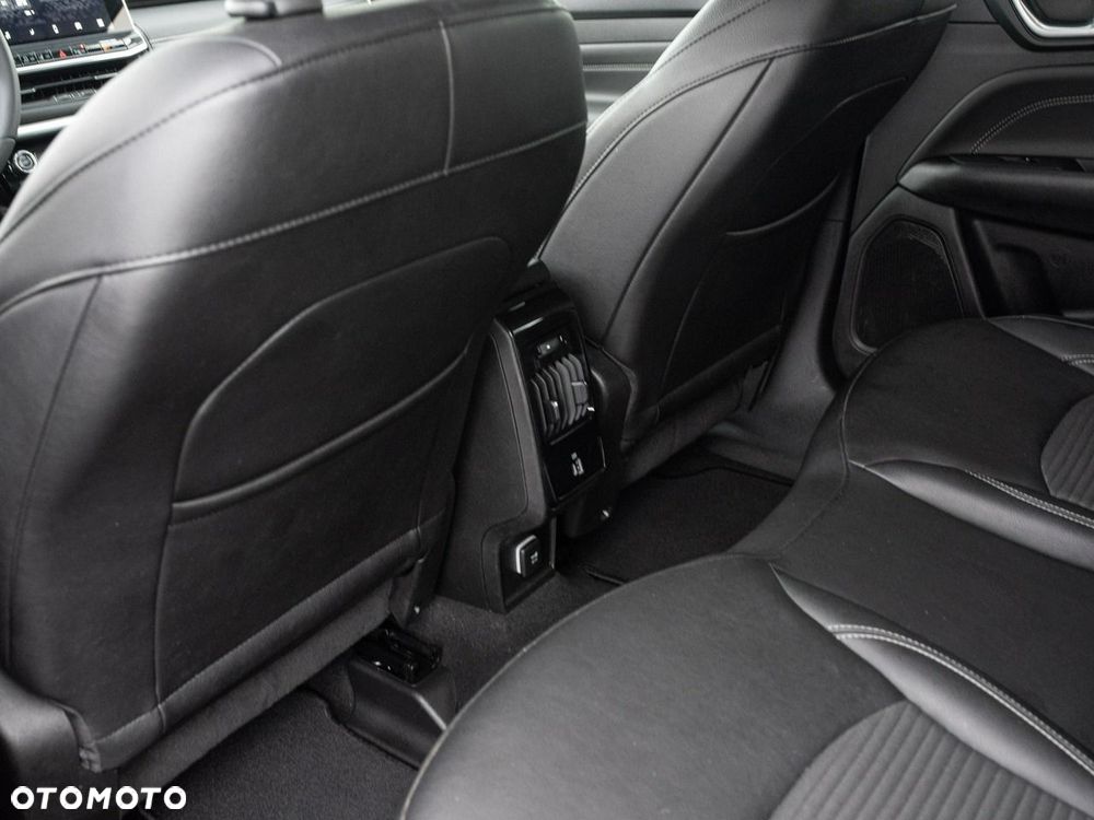 Jeep Compass - 25