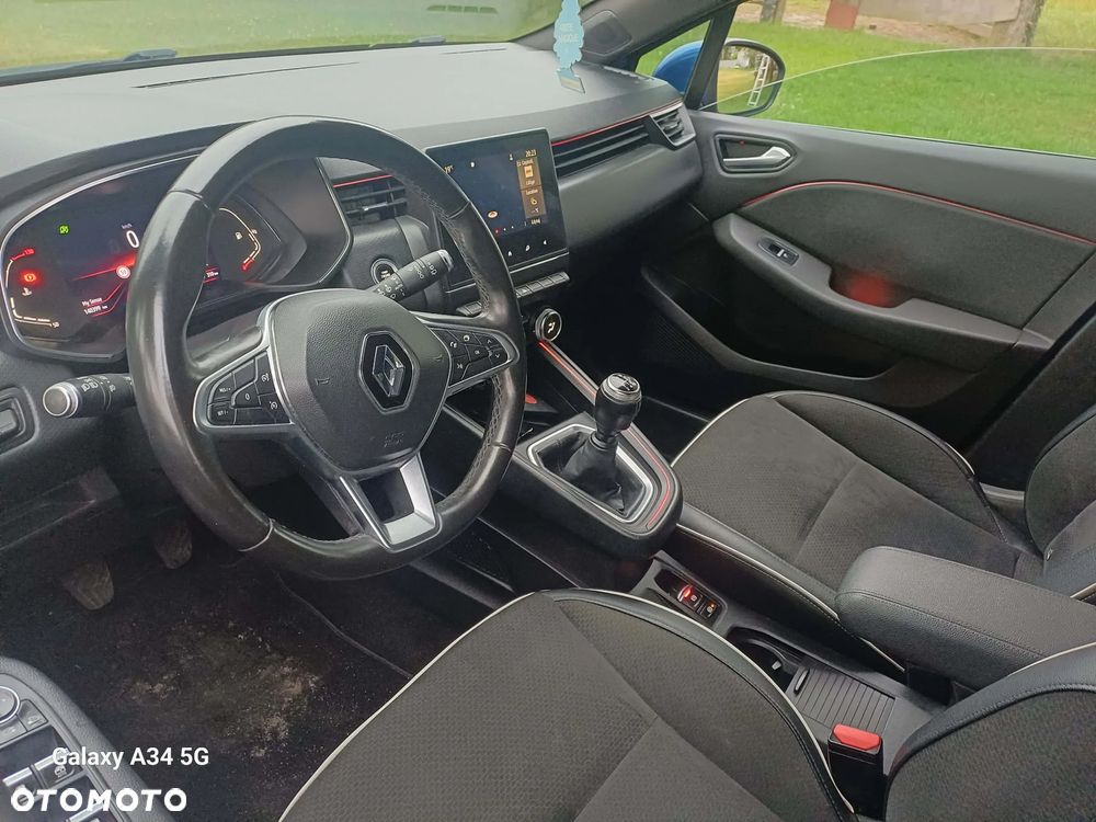 Renault Clio - 17