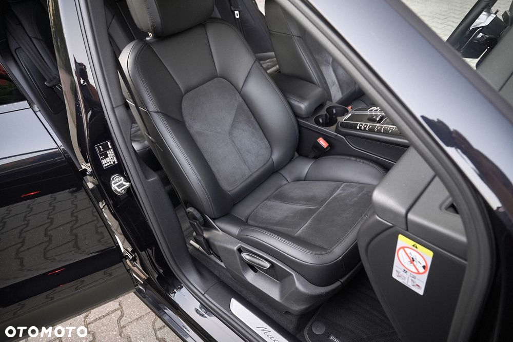 Porsche Macan S - 25