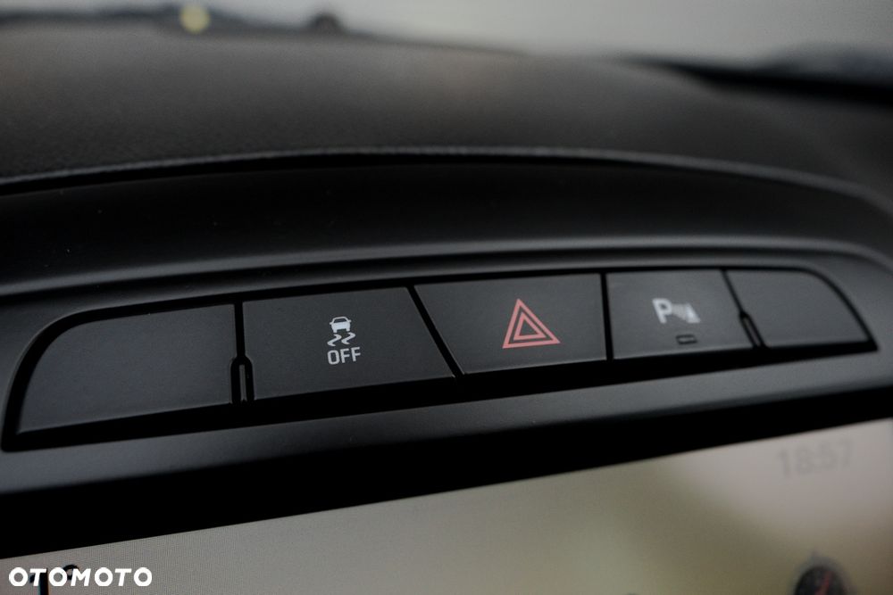 Opel Insignia 1.4 T Cosmo S&S - 23