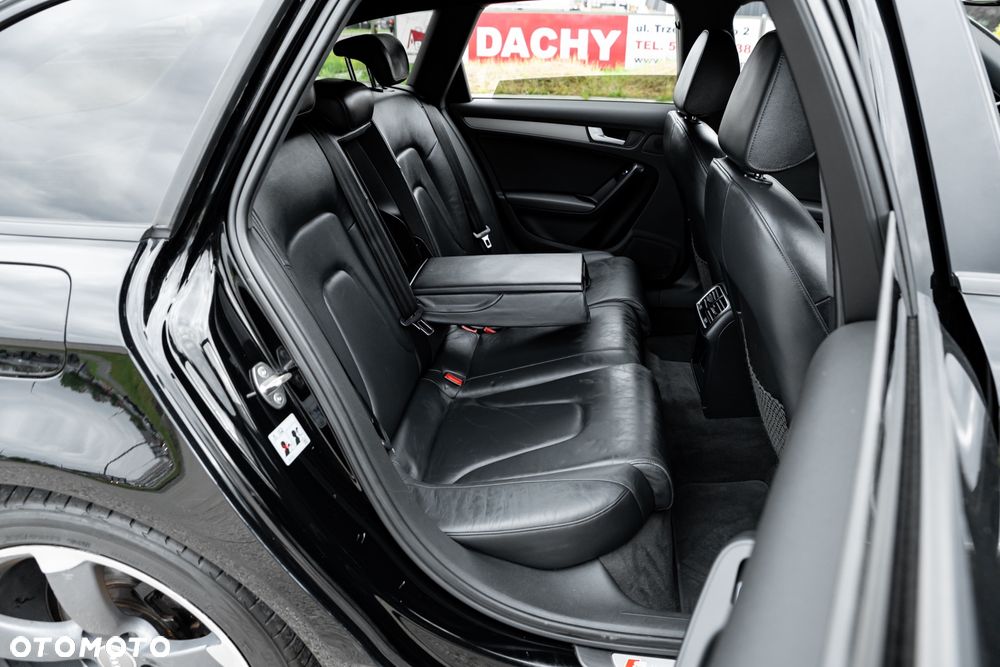 Audi A4 Avant 2.0 TDI DPF quattro S tronic S line Sportpaket - 22
