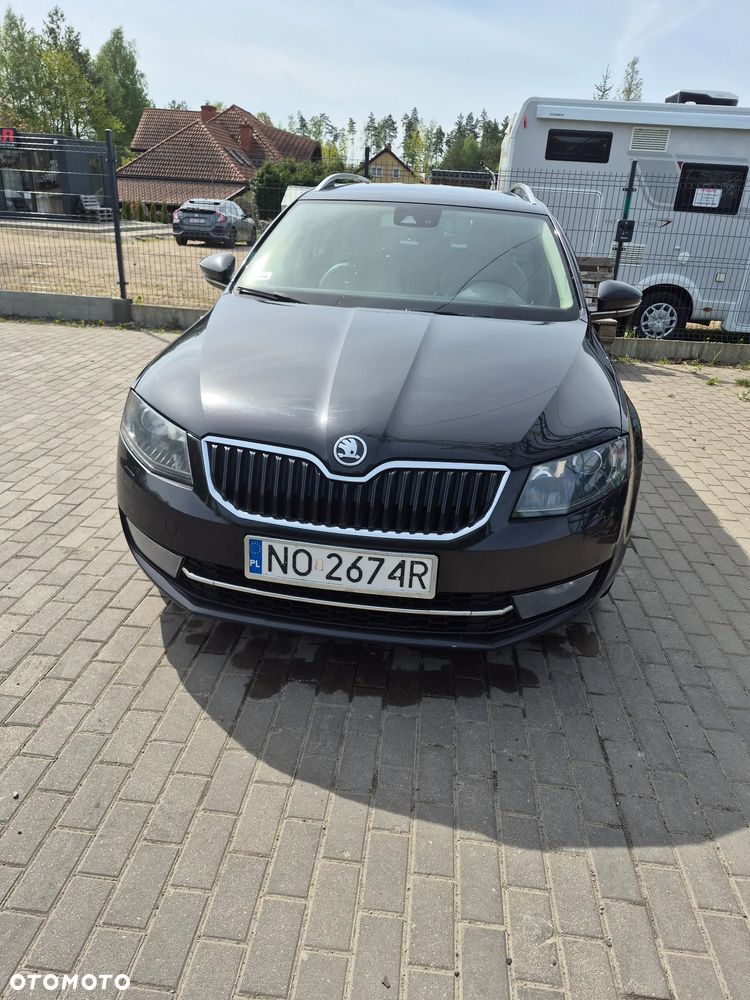 Skoda Octavia 2.0 TDI Elegance DSG - 6