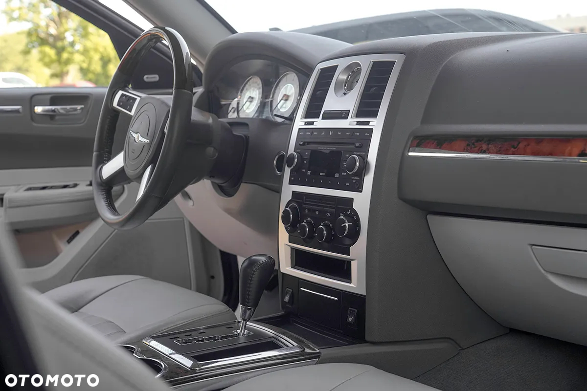 Chrysler 300C 3.0 V6 CRD - 13