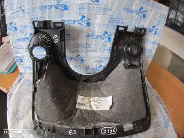 Grelha Friso R22592109045 MERCEDES W463 2002 G400CDI 250CV 5P AZUL FE Gre Inferior Do Volante DANIFICADO - 2