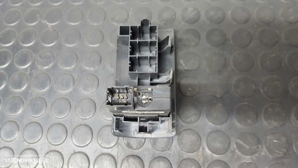 CONTROLE DE AJUSTE DE LUZES RENAULT KANGOO EXPRESSION - 2