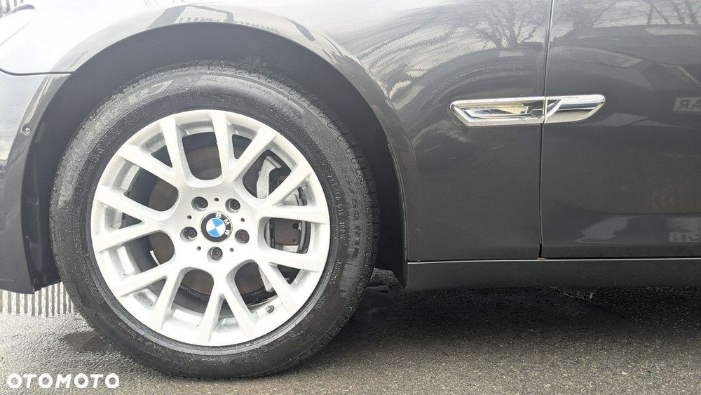 BMW Seria 7 - 38