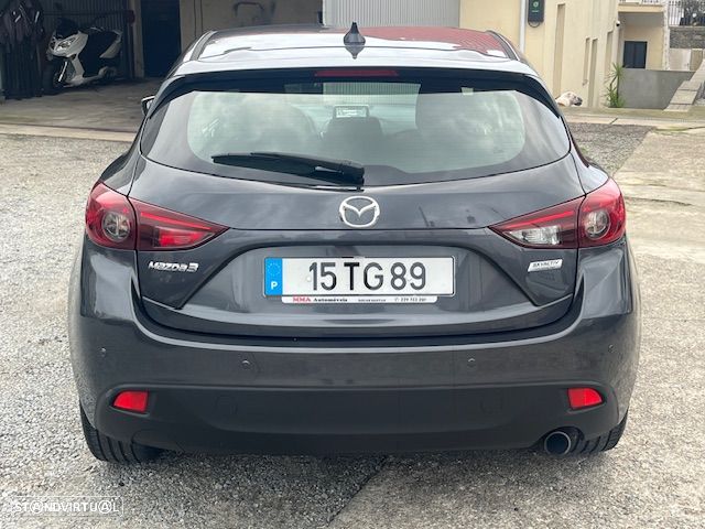Mazda 3 1.5 Sky-D Evolve HS Navi - 3