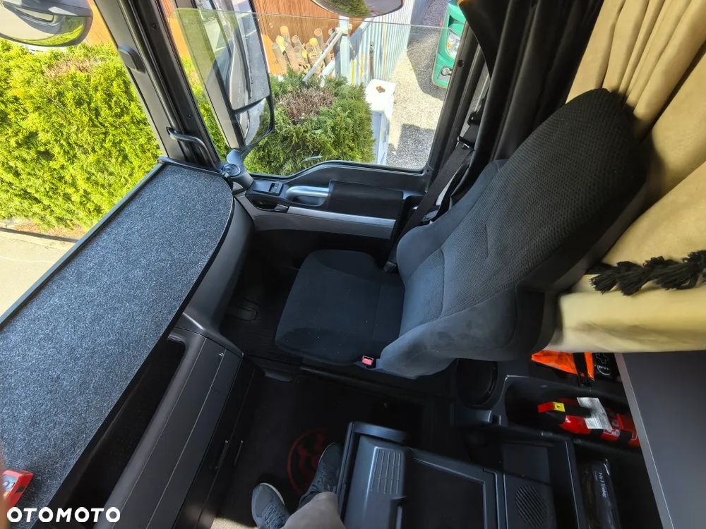 MAN TGX 26.480 // Zestaw przejazdowy z przyczepą // Firanka // - 27
