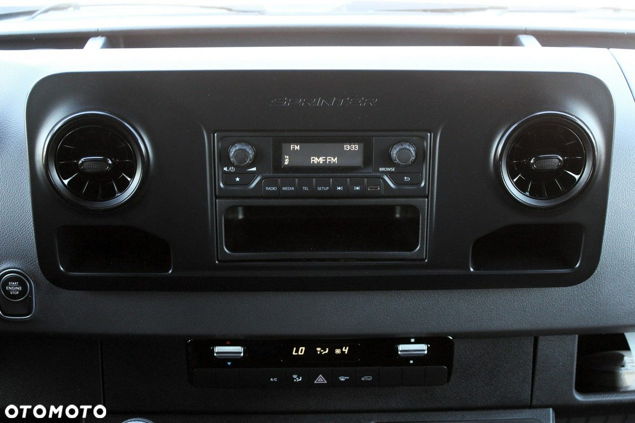 Mercedes-Benz Sprinter - 17