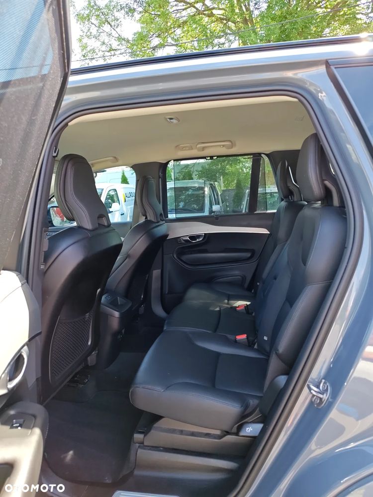 Volvo XC 90 D5 SCR AWD Momentum 7os - 24