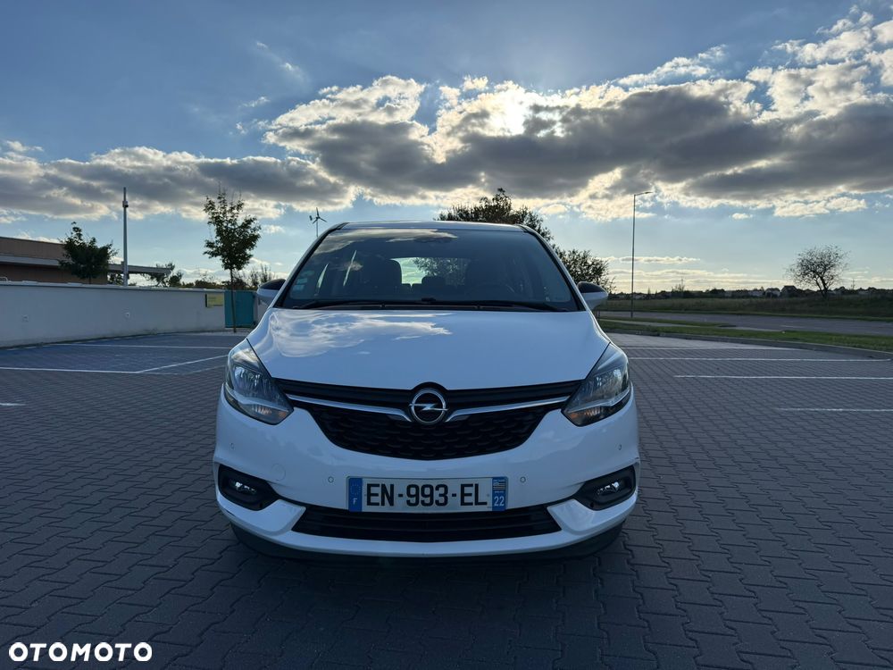 Opel Zafira - 16