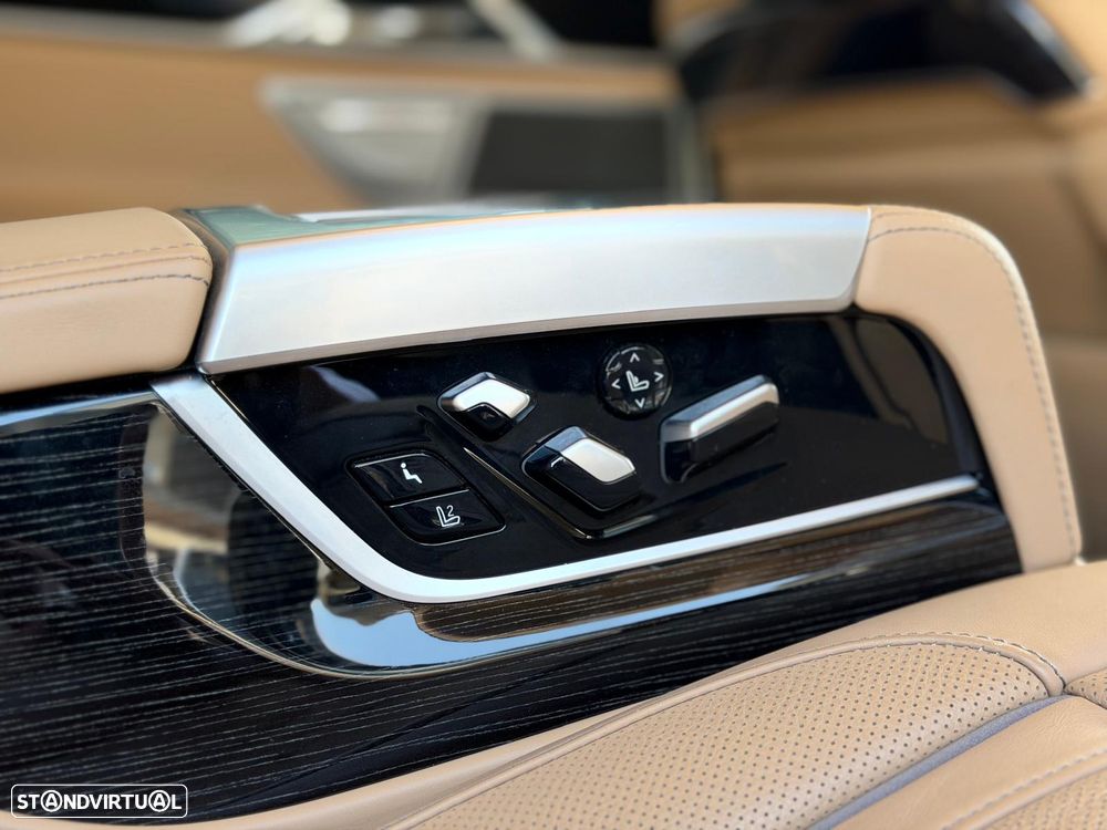 BMW 750 d xDrive Pack M - 45