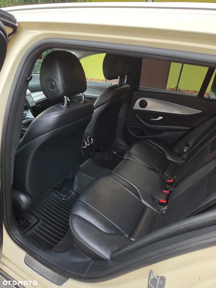 Mercedes-Benz Klasa E 220 d 9G-TRONIC - 12