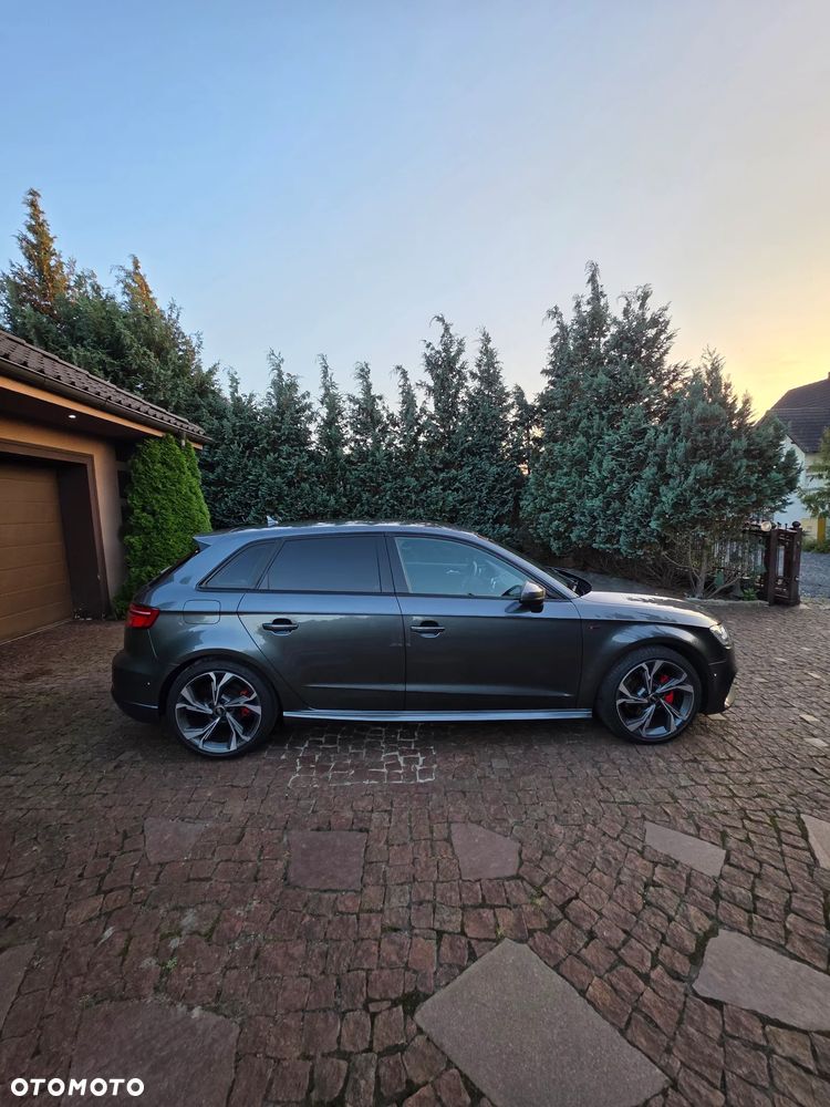Audi A3 Sportback 2.0 TDI (clean diesel) quattro S tronic S line Sportpaket - 8