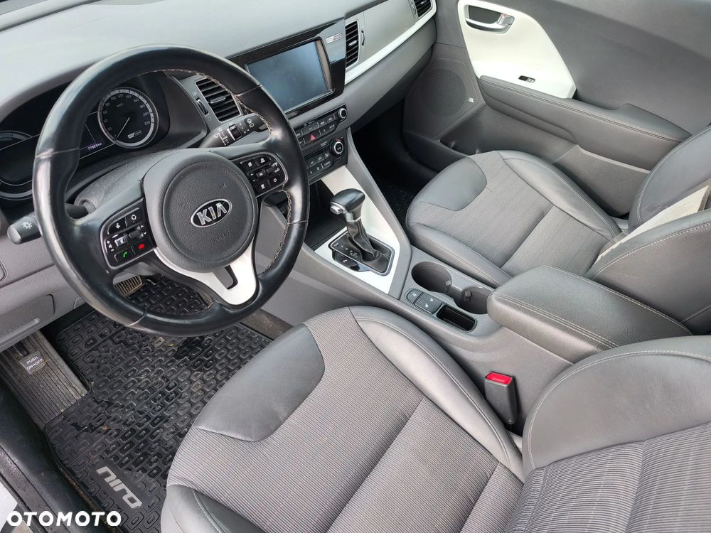 Kia Niro 1.6 GDI Hybrid XL - 12