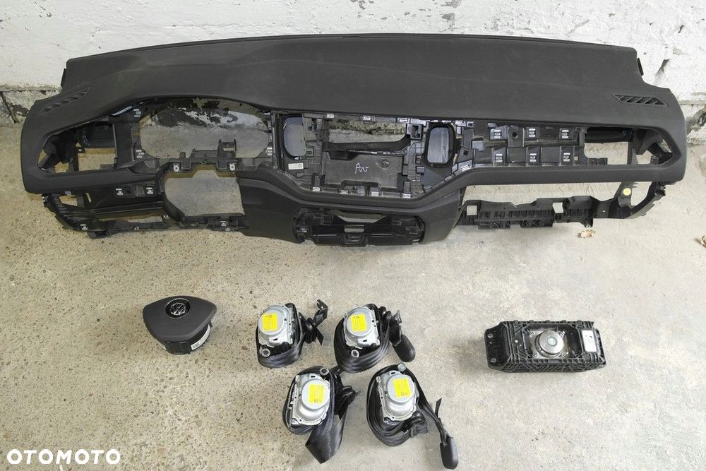 vw t-roc t roc deska konsola pulpit airbag pas pasy pÓŁka kokpit poduszki