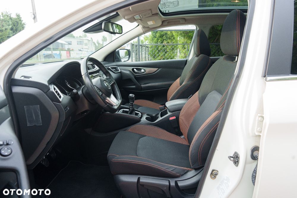 Nissan Qashqai 1.3 DIG-T N-Motion - 9