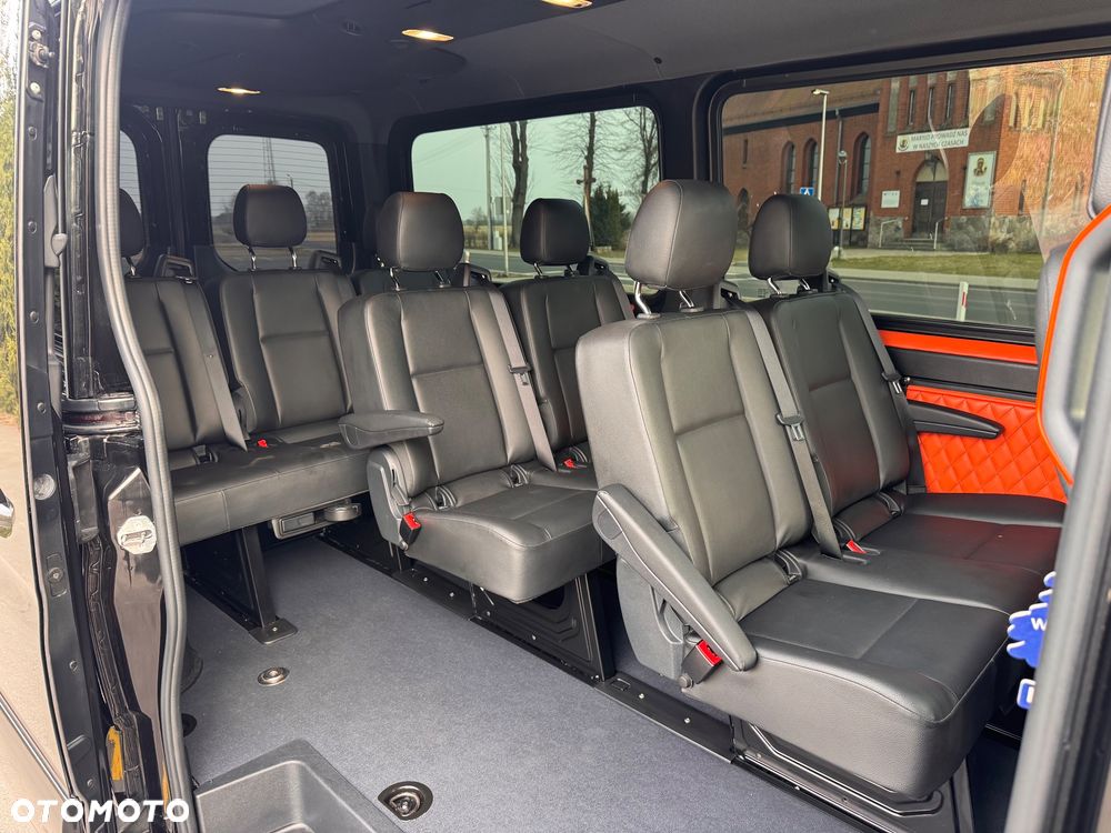 Mercedes-Benz Sprinter - 13