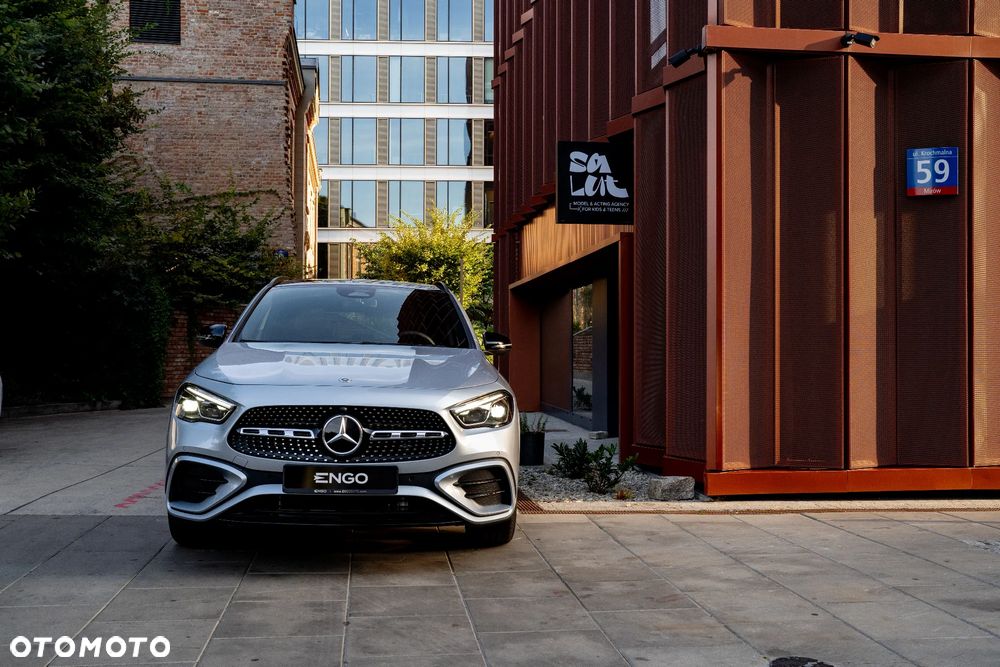 Mercedes-Benz GLA 200 mHEV AMG Line 7G-DCT - 3