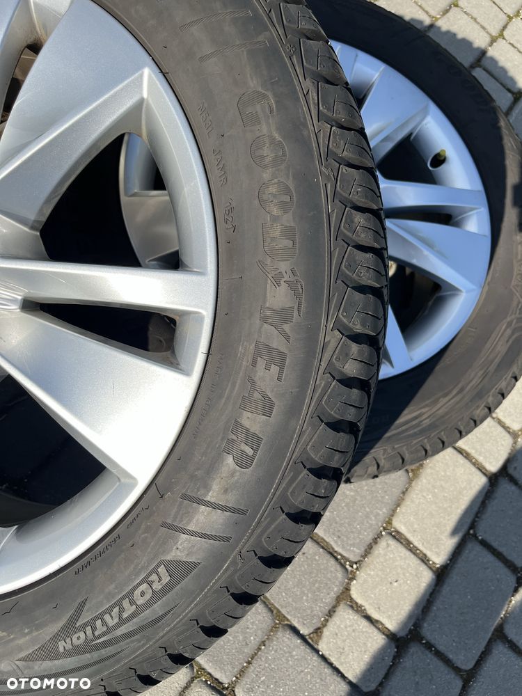 Opony wielosezon 235/55/18 Goodyear Vector 4 Seasons Suv z 2021 roku - 2