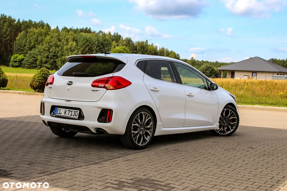 Kia Ceed 1.6 T-GDI GT-Track - 14