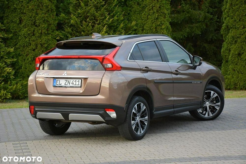 Mitsubishi Eclipse Cross - 12