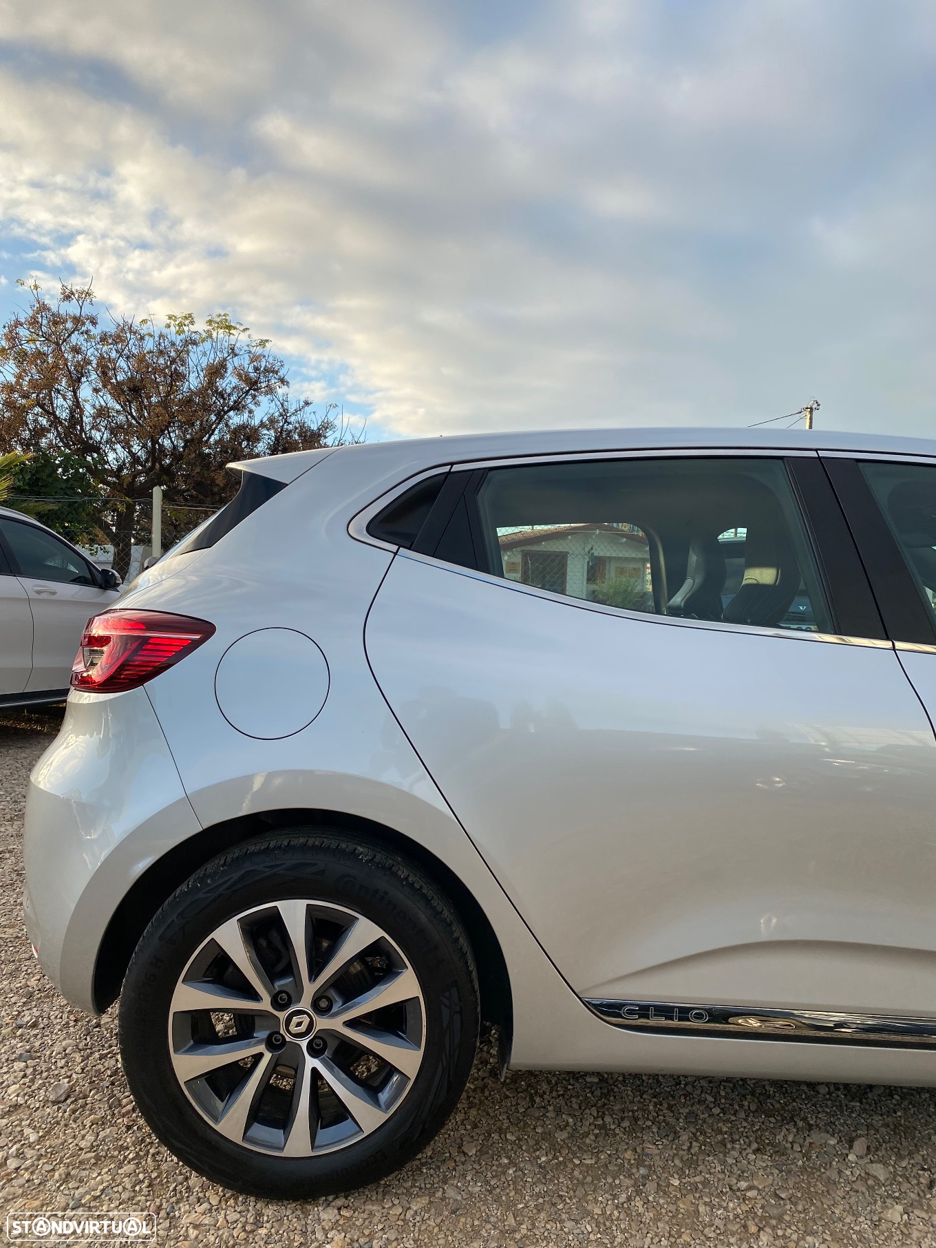 Renault Clio 1.0 TCe Intens Bi-Fuel - 8