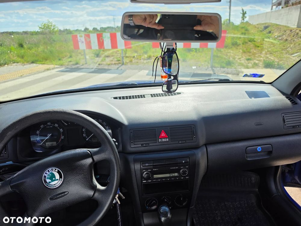 Skoda Octavia 1.6 Tour Classic - 8
