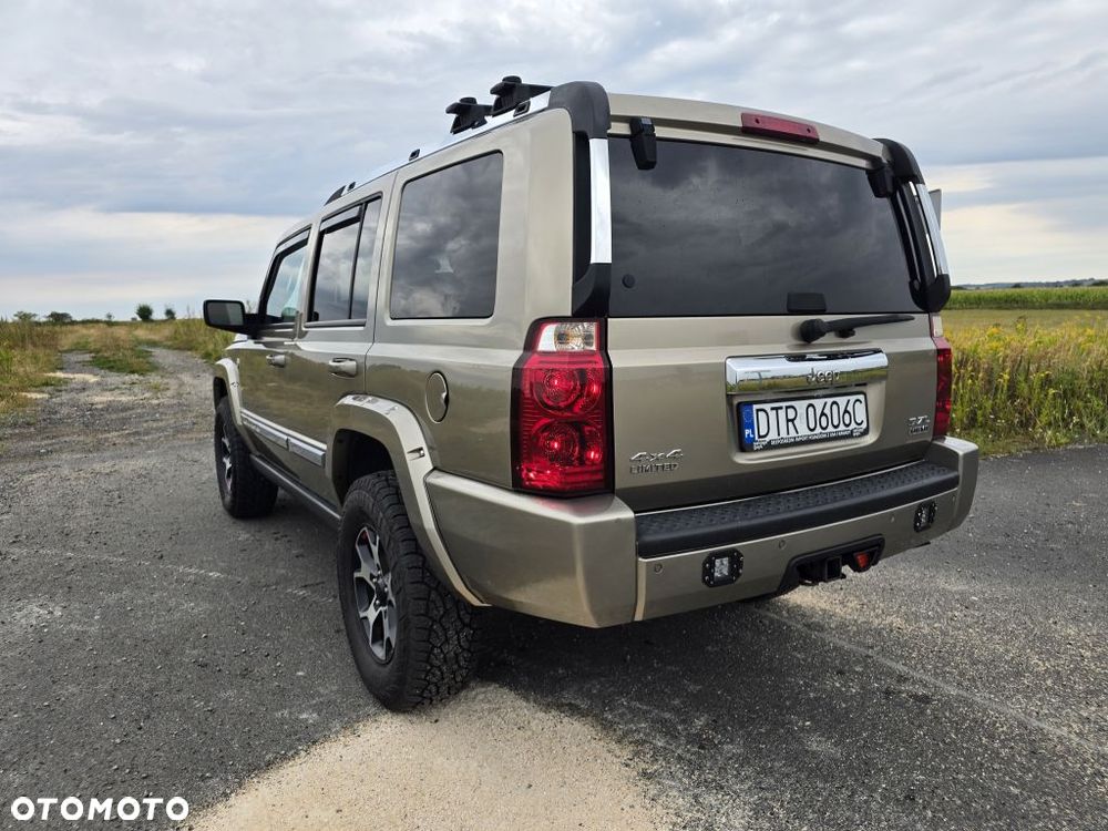 Jeep Commander 5.7 V8 HEMI Automatik Limited - 31