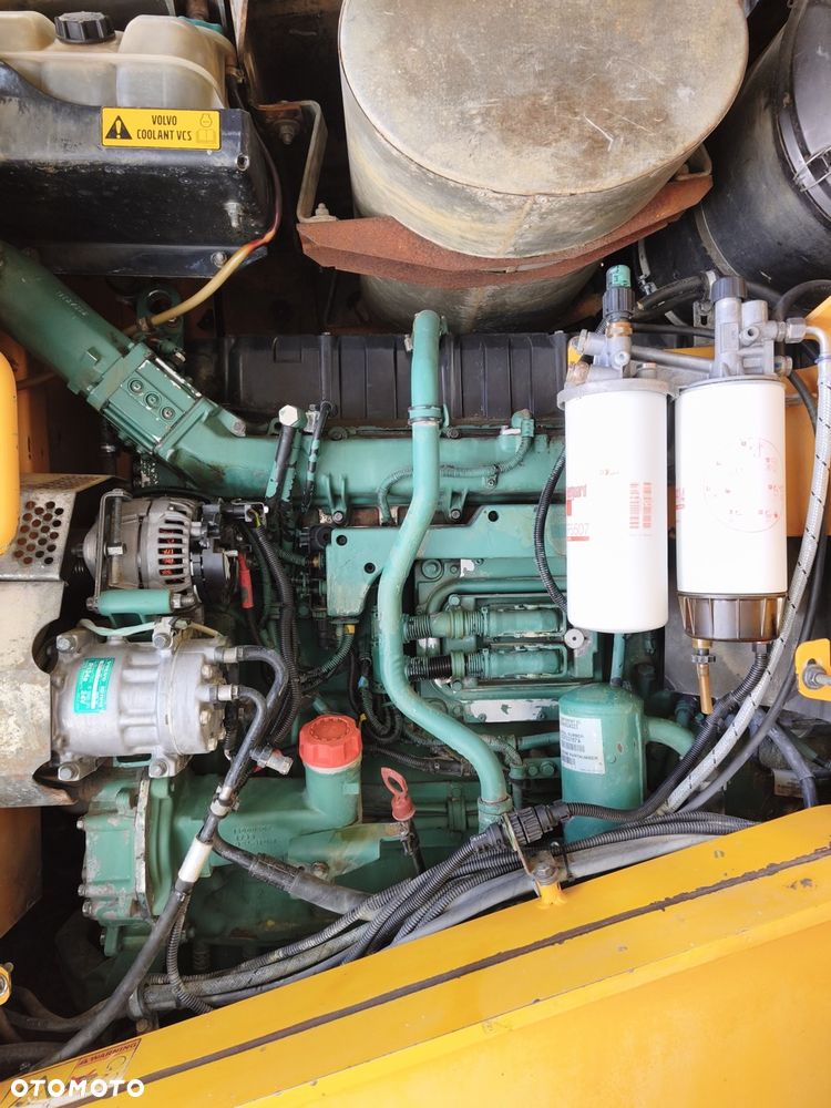 Volvo L150F - 7