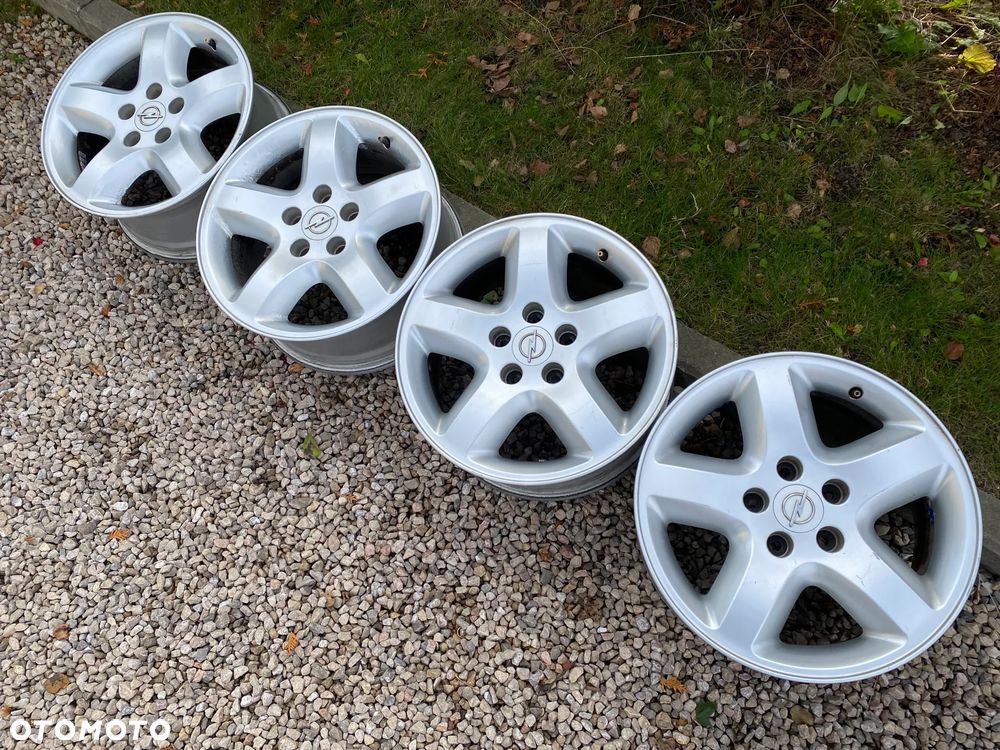Opel ANTARA Astra H Zafira B Alufelgi 16" 5X110 7Jx16H2 ET39 - 3