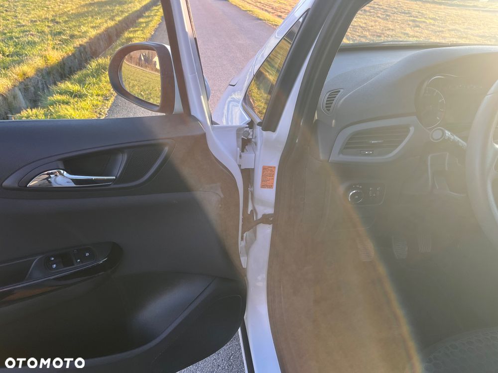Opel Corsa 1.2 16V Enjoy - 14