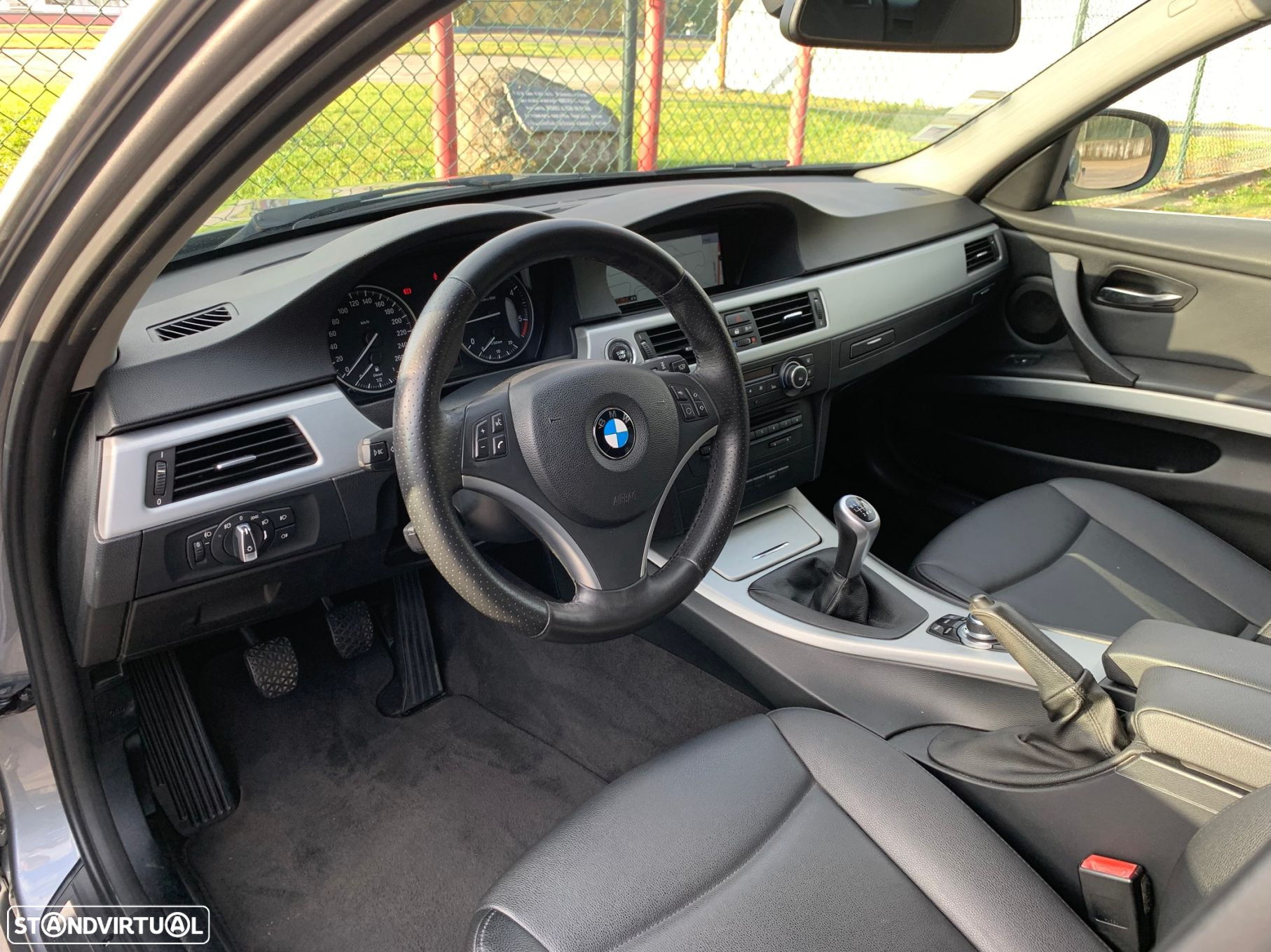 BMW 320 d Touring Navigation - 24