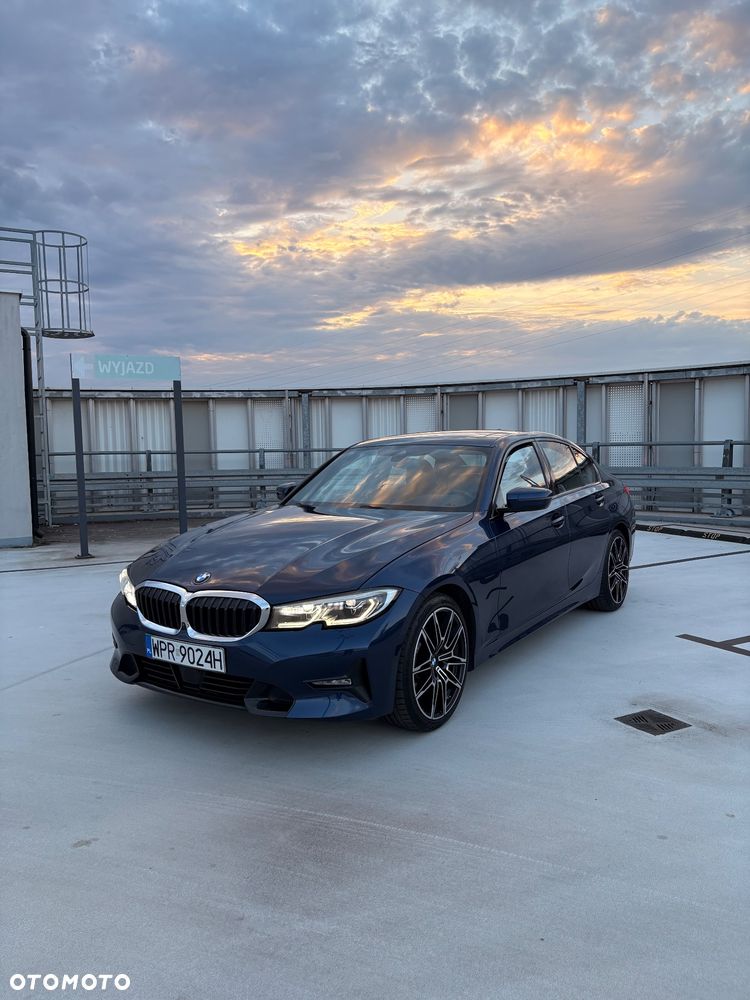 BMW Seria 3 330i - 3