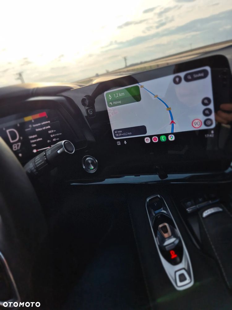 Chevrolet Corvette - 22