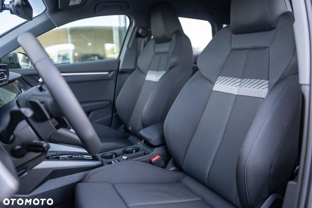 Audi A3 Sportback TFSI mHEV 110 kW Advanced S tronic - 11