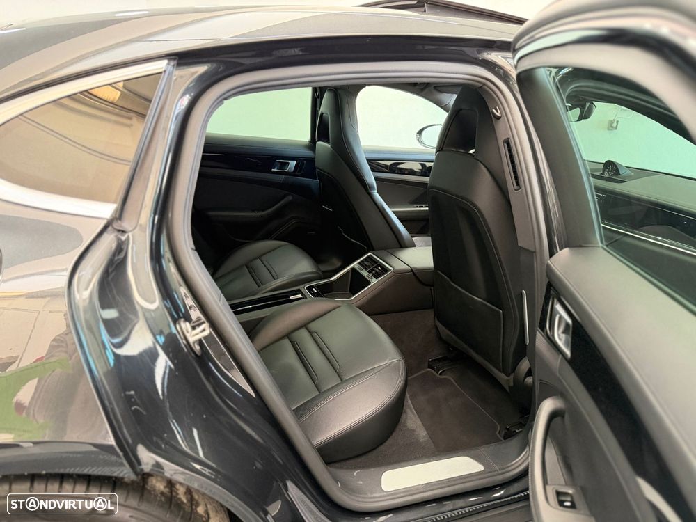 Porsche Panamera 4 E-Hybrid Executive - 6