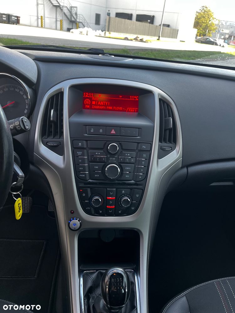 Opel Astra 1.4 Turbo - 17