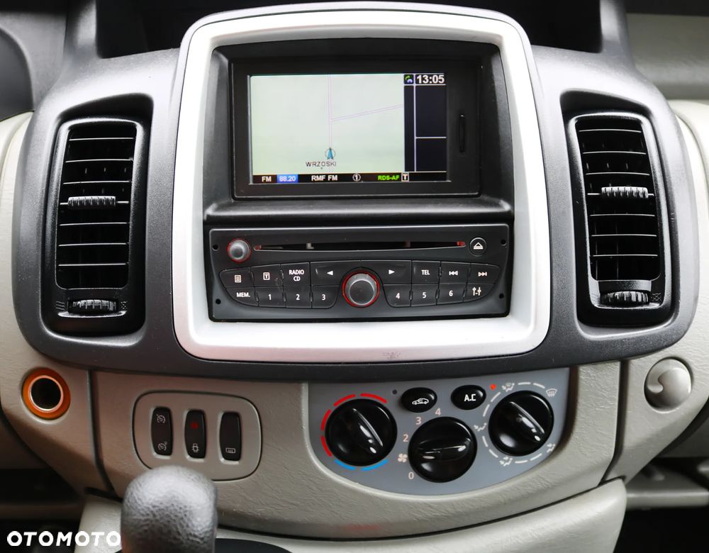 Opel Vivaro - 19