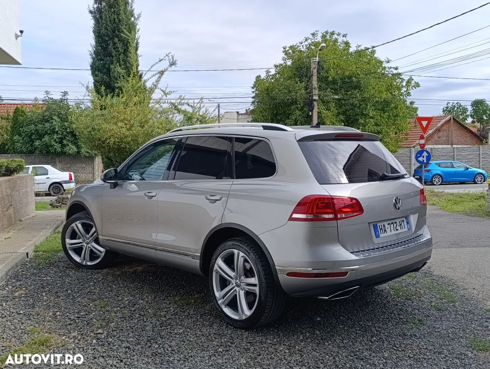 Volkswagen Touareg 3.0 V6 TDI BMT - 3
