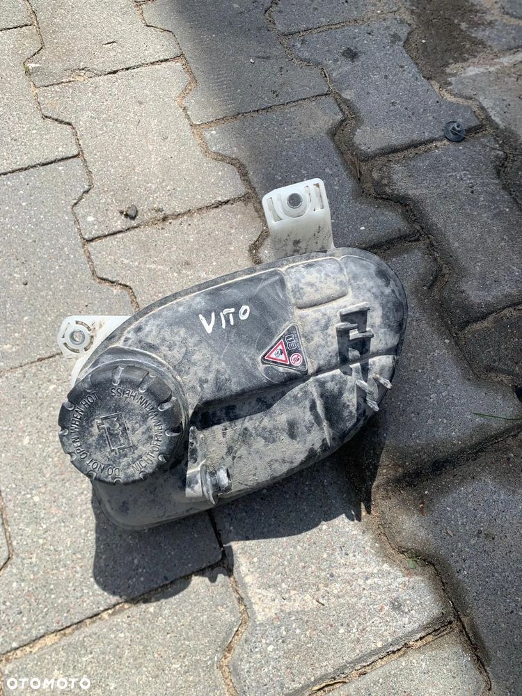 VITO VIANO zbiorniczek wyrównawczy - 1