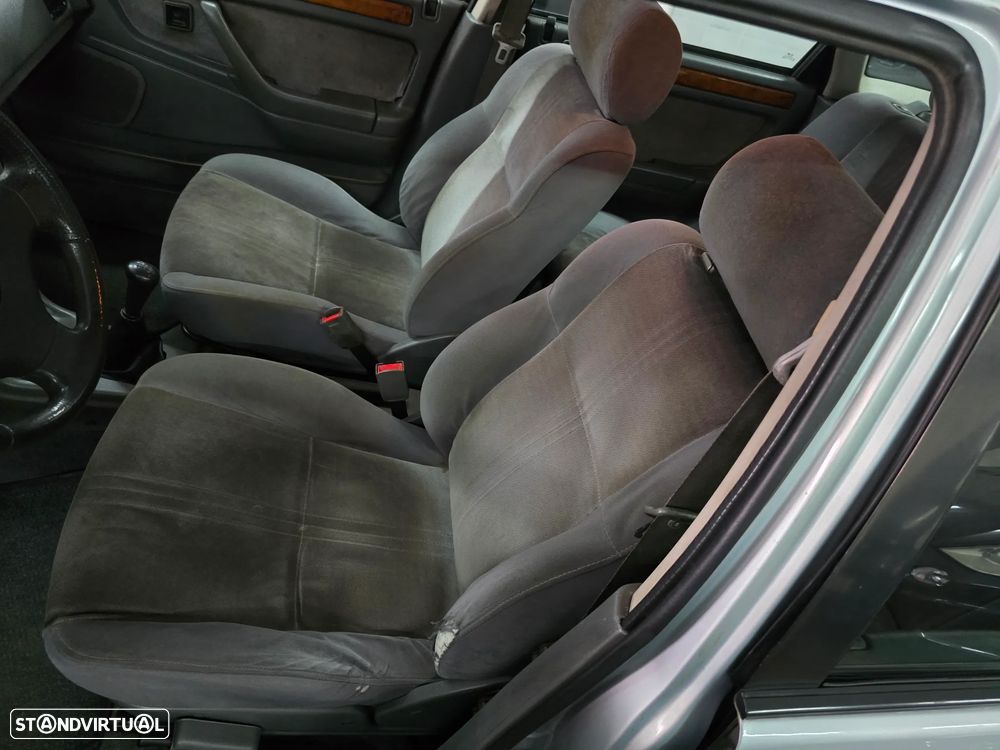 Rover 214 - 7
