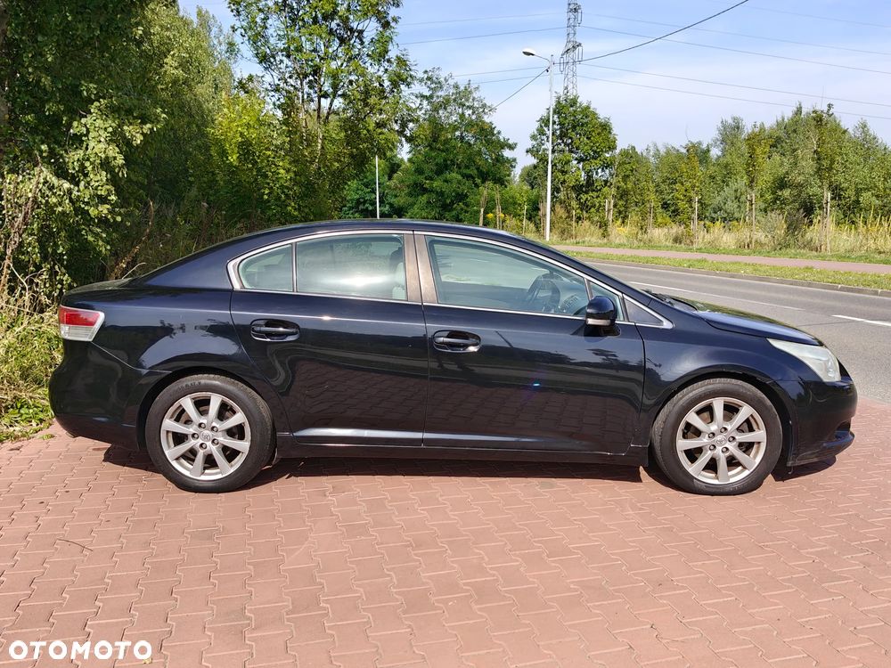 Toyota Avensis 2.0 D-4D Premium - 3